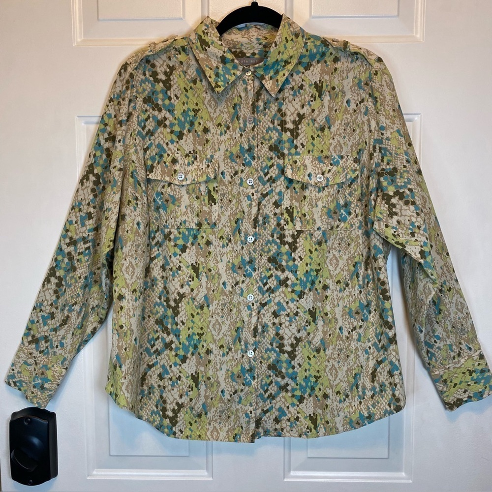 Kate Hill Woman Silk Blend Snake Print  w/ Gold Pattern Sz 1X Button-Up Blouse